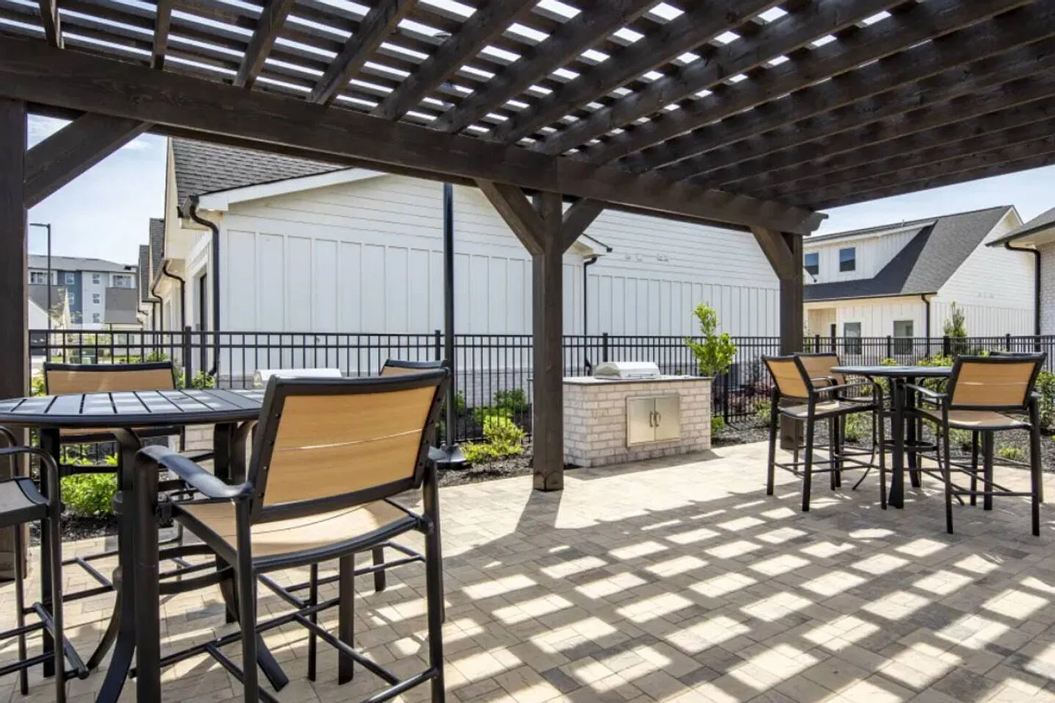 2 bed, 2.0 bath, $4,375 — Photo 4