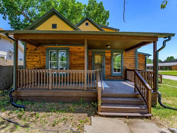 2054 S Main St, Wichita, KS 67213