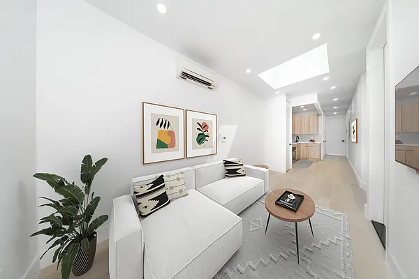 Rented by Platinum Properties | media 1