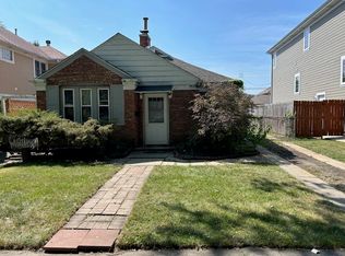 7633 W Balmoral Ave, Chicago, IL