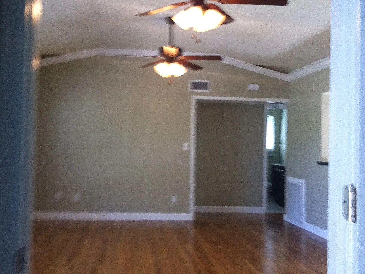 1513 25th Avenue - V1513 — Photo 3