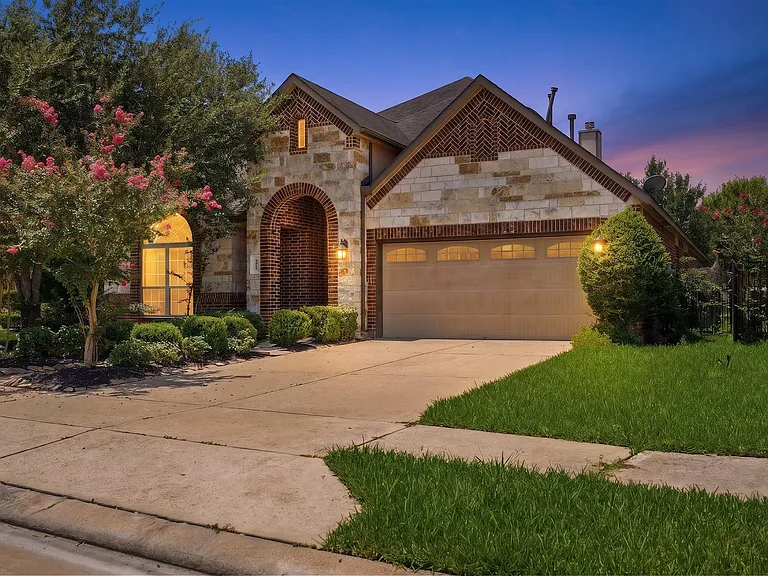 5815 Creek Crossing Ct — Photo 2