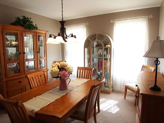 5th image of 1419 Saddleridge Pl