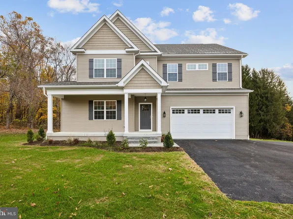 24 Old Possum Park Rd, Newark, DE 19711