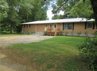 33 Findley Rd NE, Rydal, GA 30171