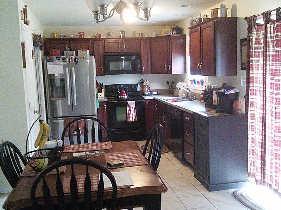 Dinning Rm / Kitchen
