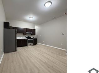 22 N Pulaski Rd #1R, Chicago, IL 60624