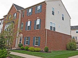 401 Pointe View Dr, Mars, PA 16046
