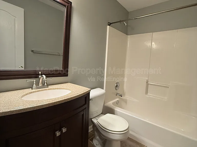 10500 Westfield Ln — Photo 18