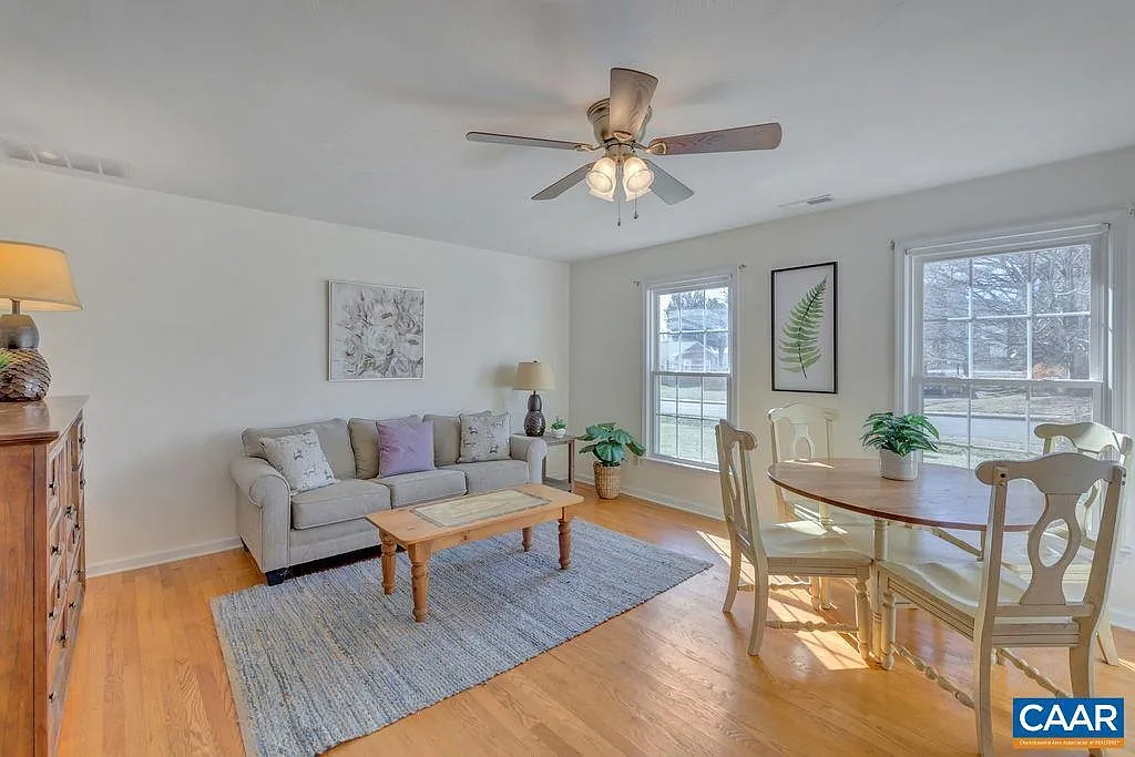 412 Gentry Dr — Photo 3