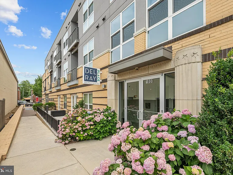 1800 Mount Vernon Ave #401 — Photo 1