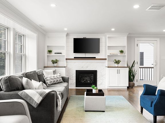 4th image of 87 Palmer St #87