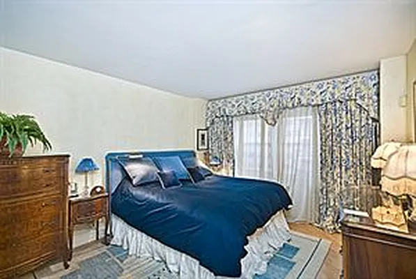 Sold by Douglas Elliman | media 13