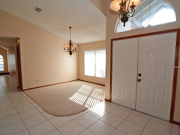 3rd image of 10213 Chesham Dr