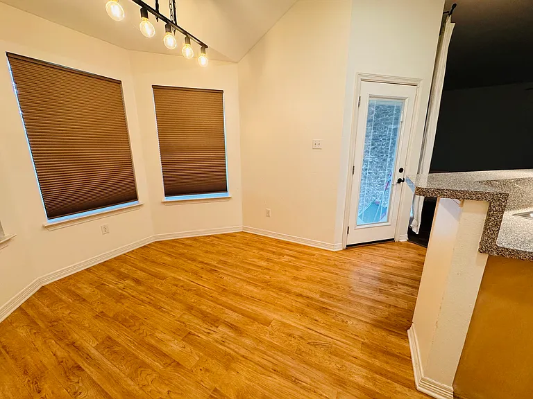 114 Flower Meadows Dr — Photo 11