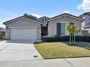 499 Daphne Ln, Lemoore, CA