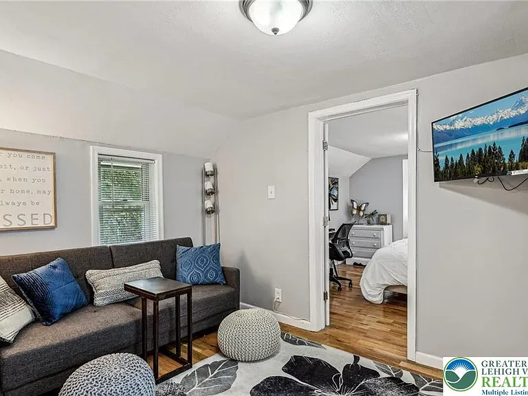 3203 Washington St — Photo 9