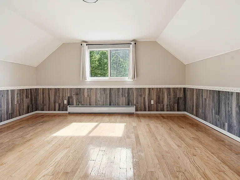 10228 Christopher Dr — Photo 16