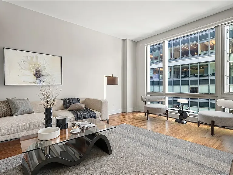 500 Atlantic Ave #14 — Photo 10