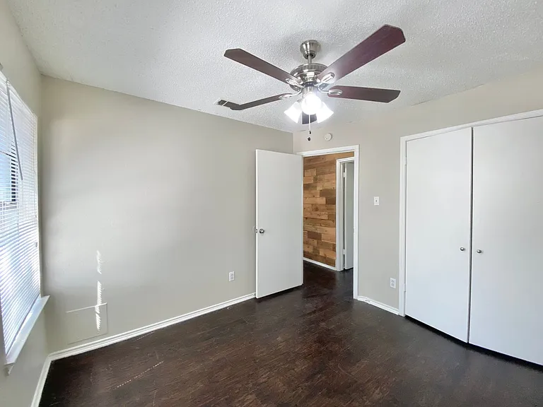 2202 Prairie Creek Trl — Photo 31