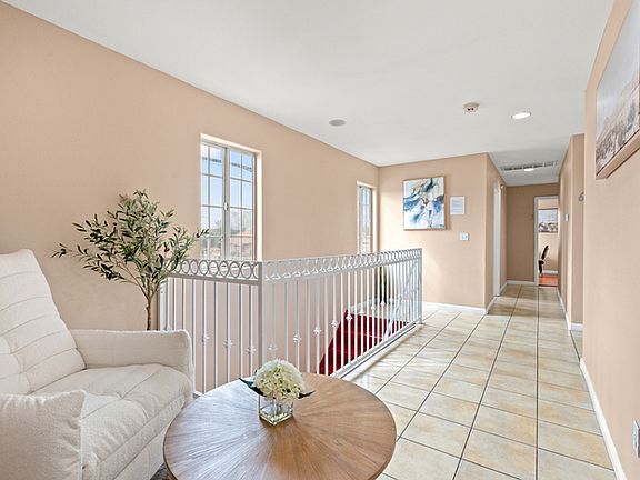 5th image of 3738 S Normandie Ave #3738