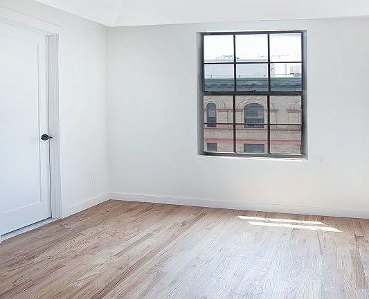 4th image of 2816 8th Ave APT 4B