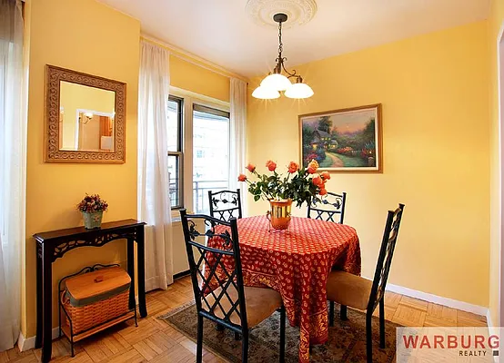 Sold by Warburg | media 7