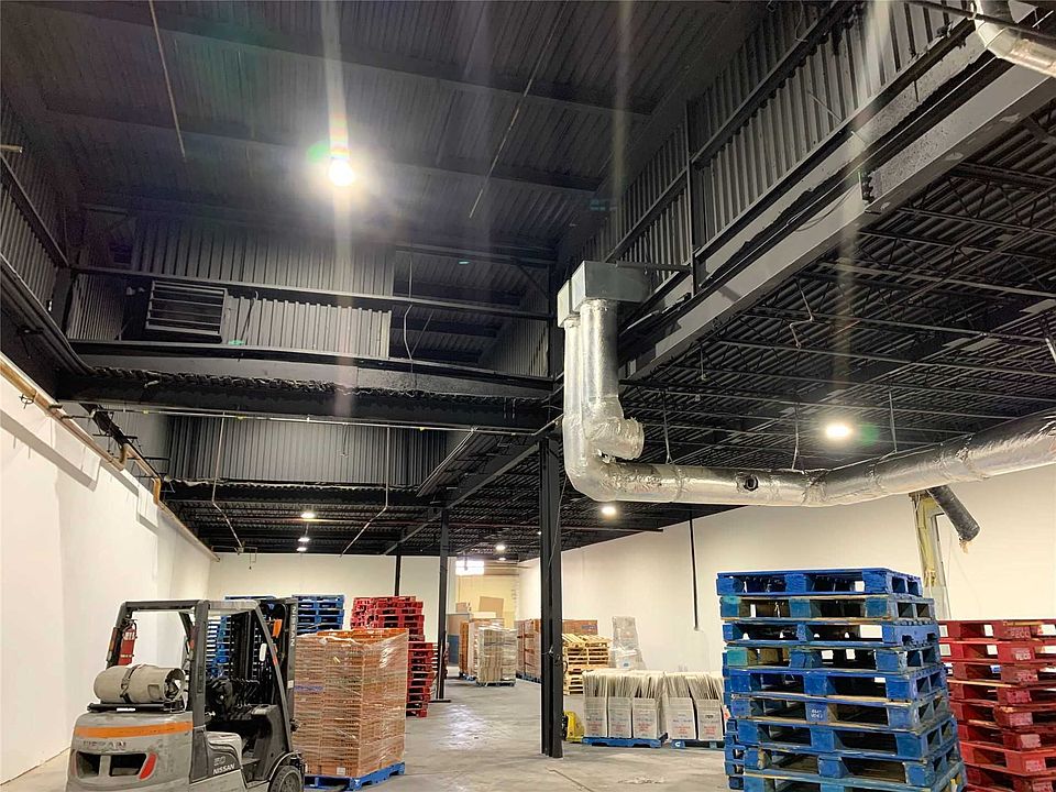 2nd image of 5150 Dixie Rd #12