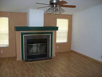5th image of 36107 Lynan Farms Dr