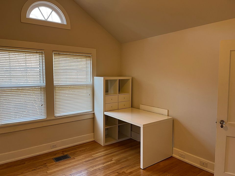 1st image of 931 Fort Wood St