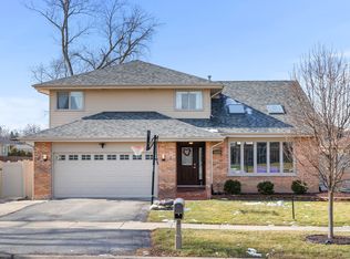 14824 Le Claire Ave, Midlothian, IL 60445