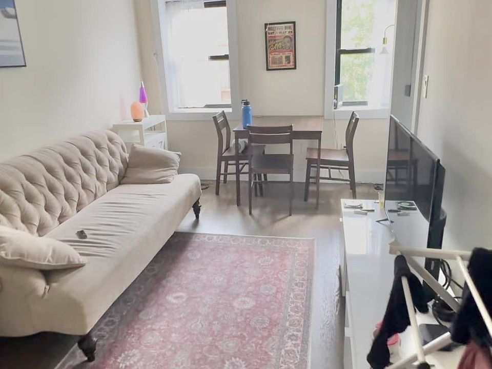 1st image of 364 Bainbridge St APT 4