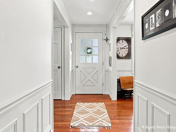 3rd image of 259 Heather Ave