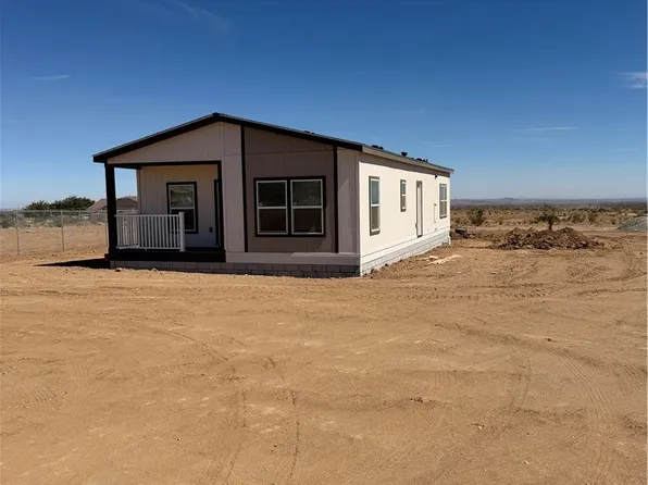 8076 Saratoga Rd, Phelan, CA 92371