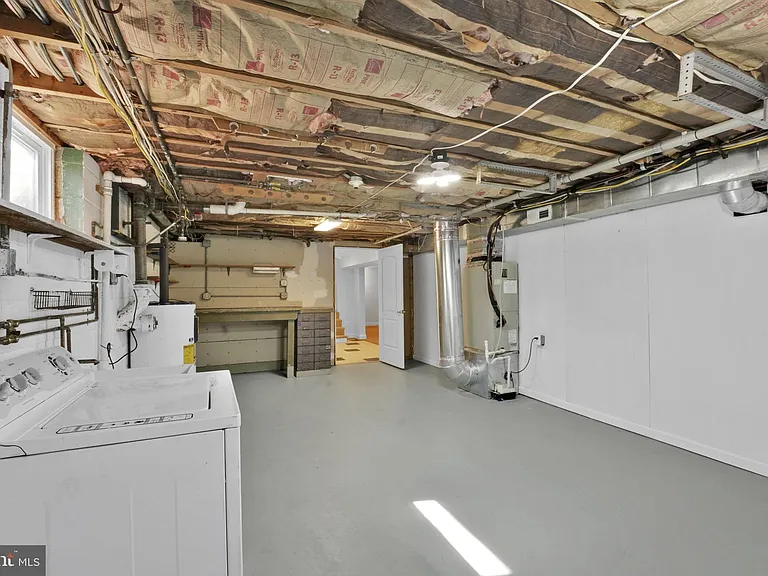810 Wisteria Dr — Photo 41