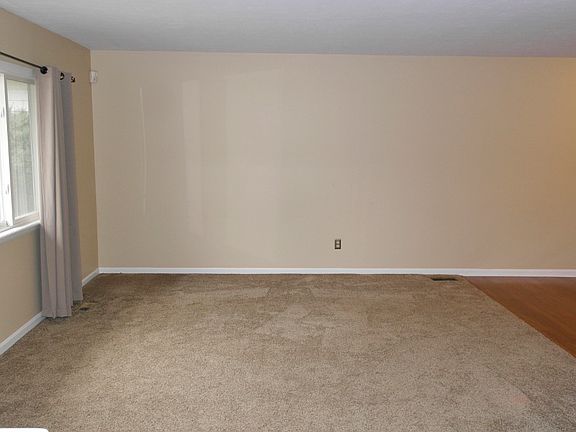 3rd image of 32950 E Nimrod St