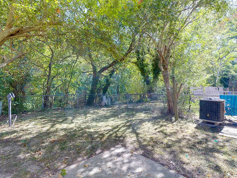 3357 Dill Ave — Photo 6