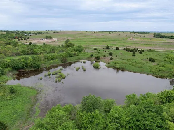 E 1090th Rd, Clinton, OK 73601