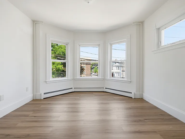40 Concord Ave #1 — Photo 10