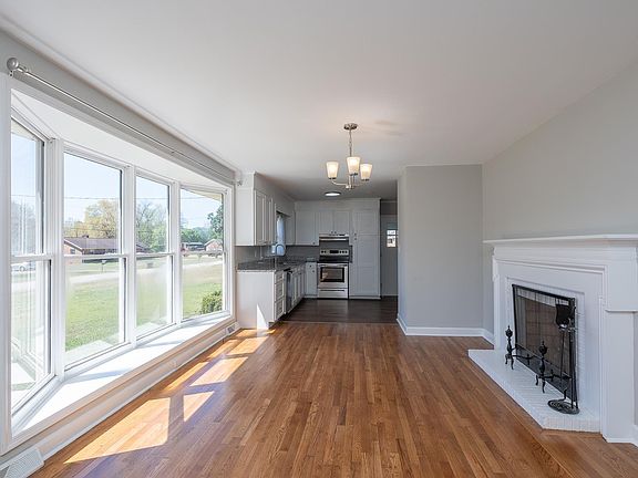 5th image of 101 Benjamin Ave