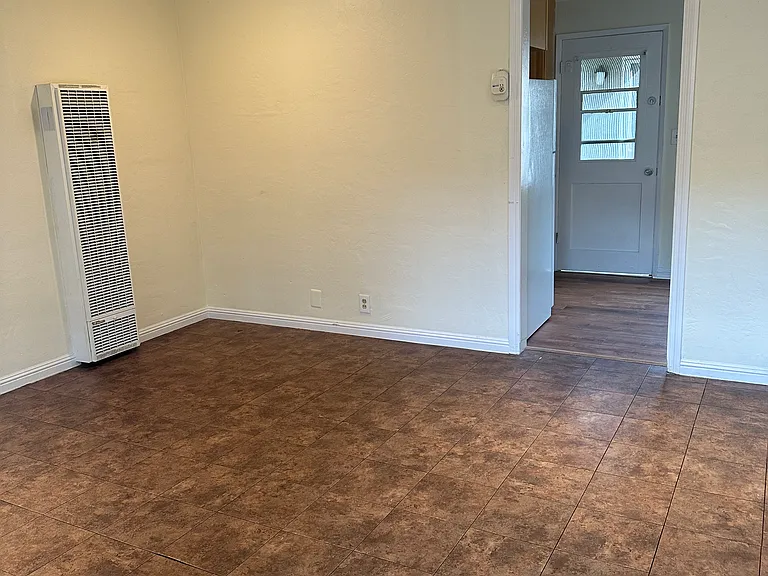 388 S Buena Vista Ave #3 — Photo 1