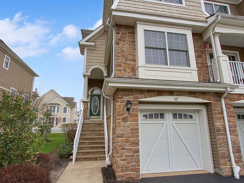 2nd image of 47 Raritan Reach Rd