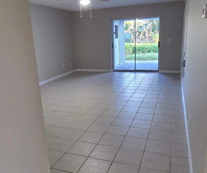 4488 SE Salvatori Rd — Photo 3