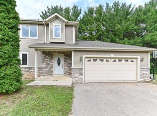 309 Trail Of Pines Ln, Burlington, WI 53105