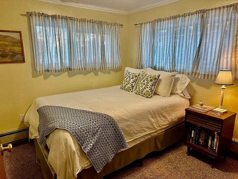 218 Farewell Ave #B — Photo 2