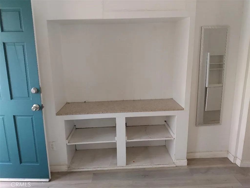 2 bed, 900 sqft, $2,085 — Photo 4