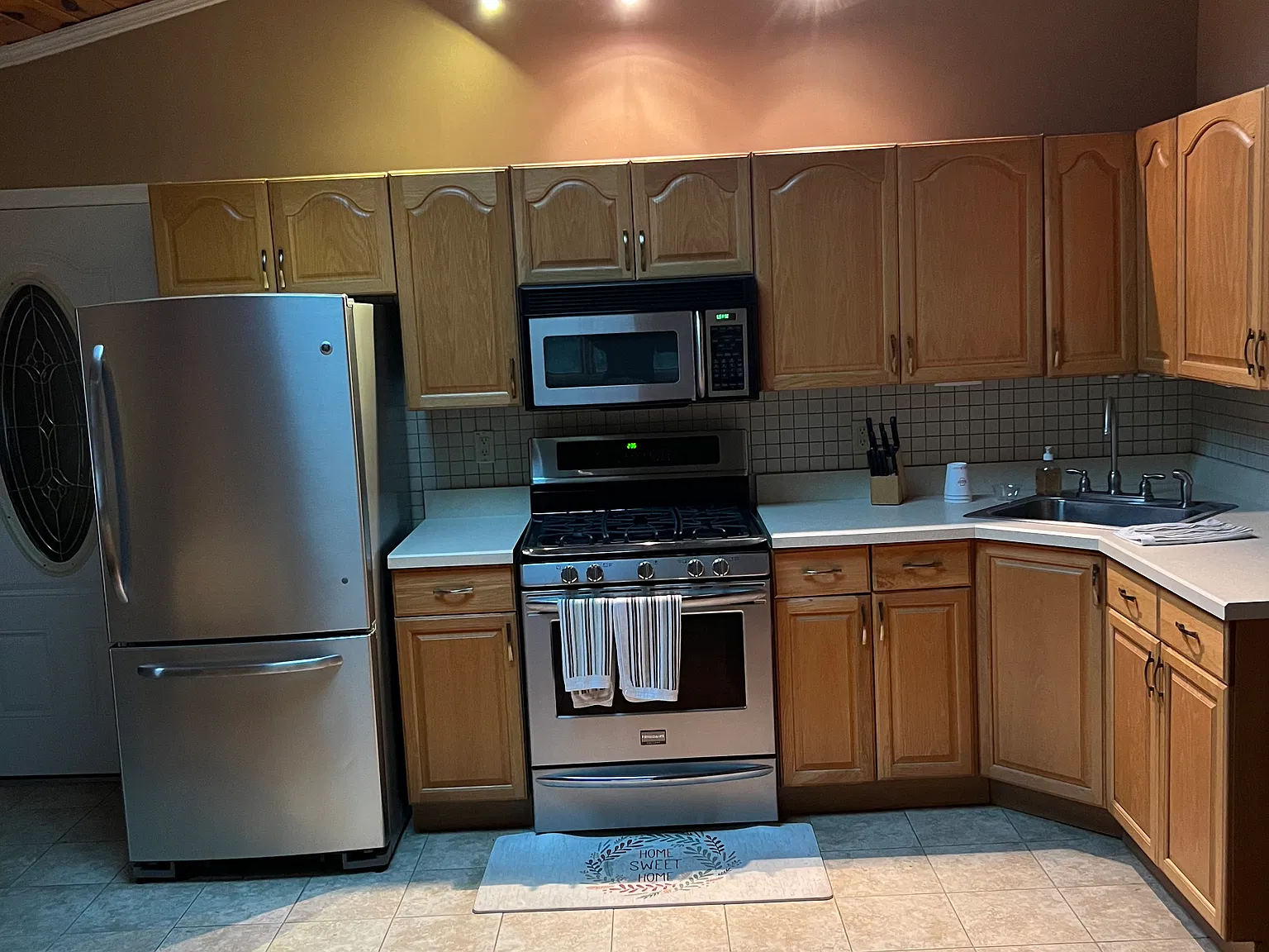 28 Terrace Ave — Photo 3