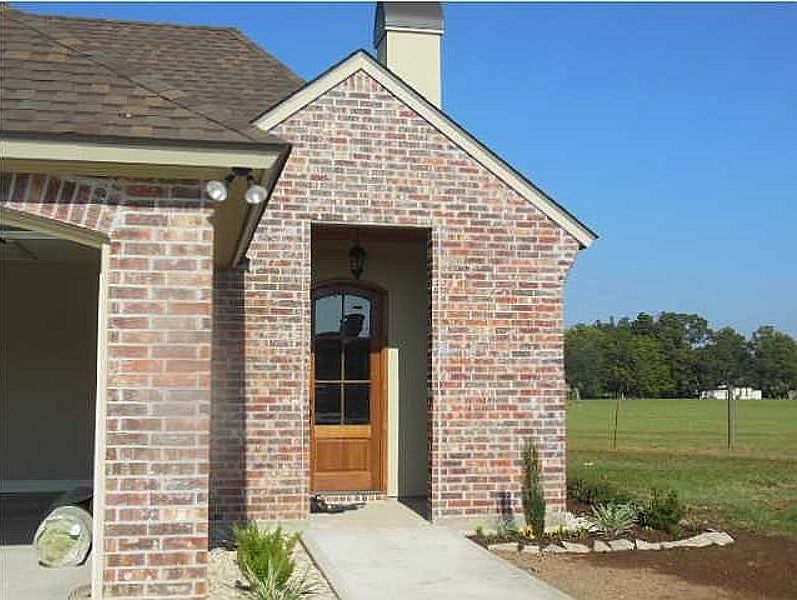 1st image of 144 Pinnacle Dr