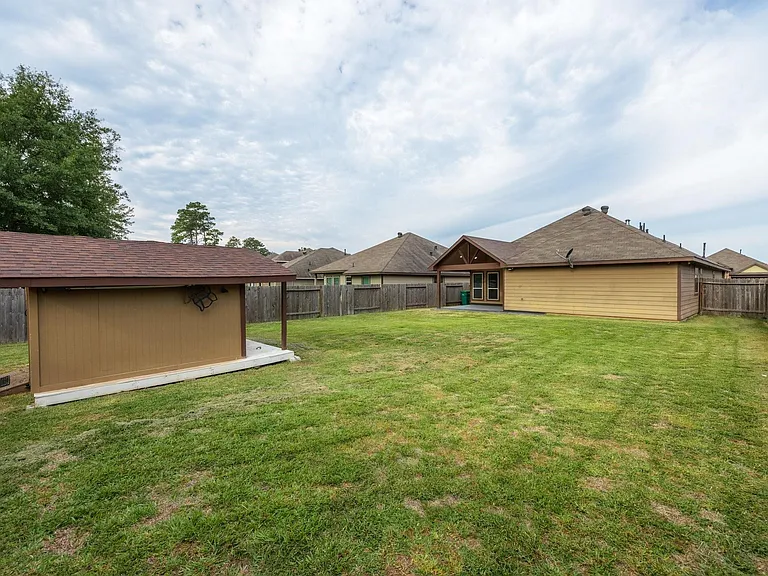 1945 Briar Grove Dr — Photo 20