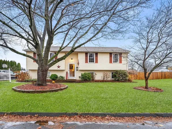 135 Joy St, Chicopee, MA 01013